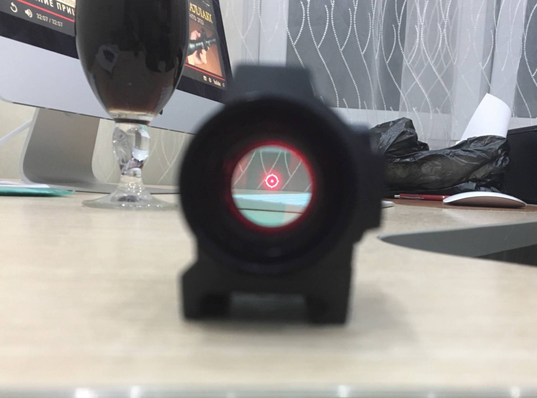 Обзор HOLOSUN HS503R. Закрытый коллиматор с поворотным переключателем